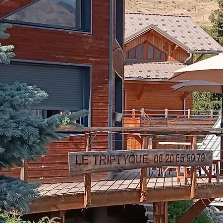Villa Triptyque *