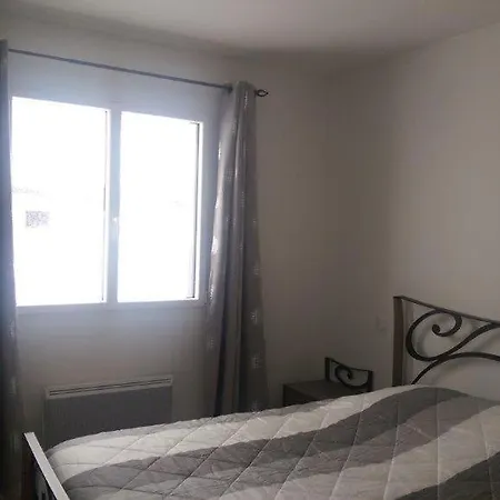 Villa Triptyque